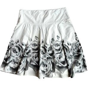 Black and White Full Knee-Length Lined Cotton Skirt